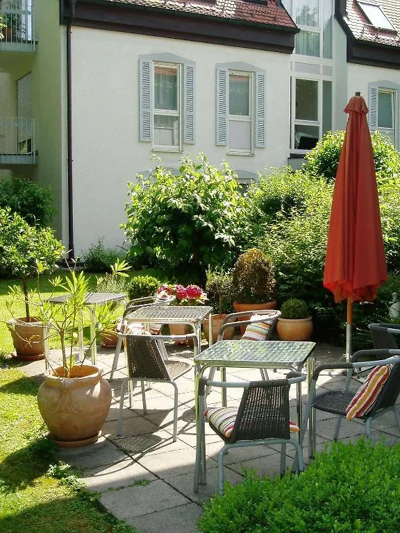 Villa am Schlosspark München 3*,  Deutschland
