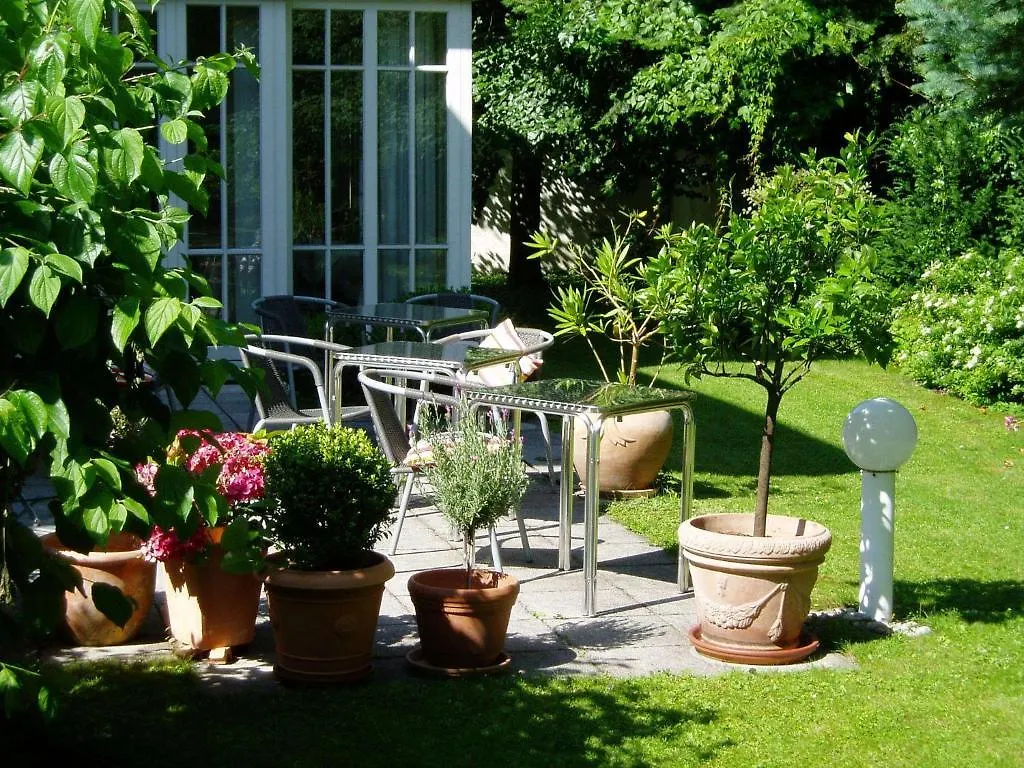 Villa am Schlosspark München Gasthof